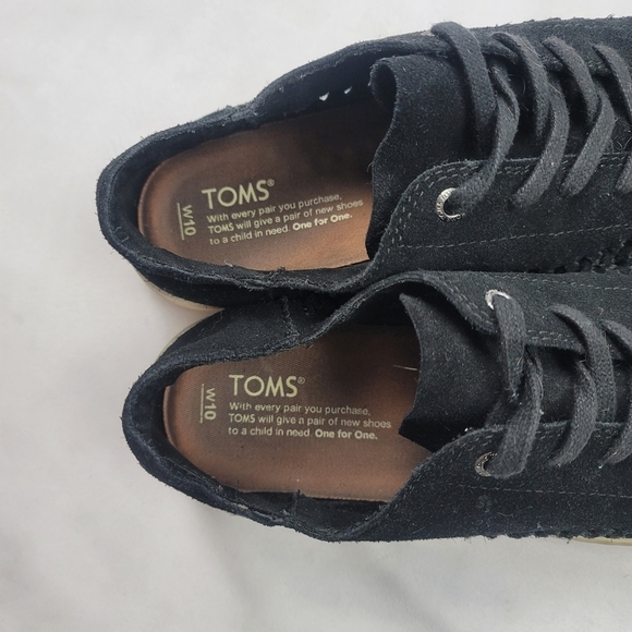 Toms Black and Cream Women's Sneakers - Picture 7 of 7